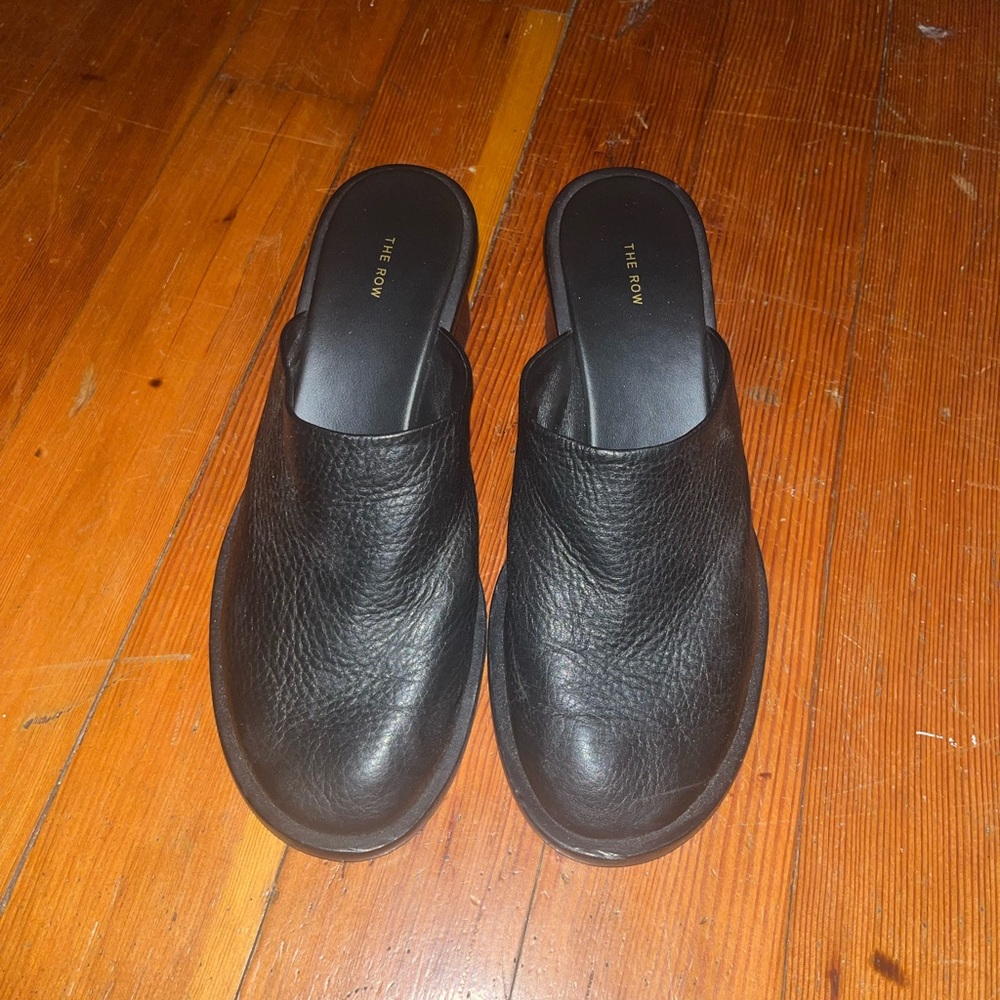 The Row Mules - Picture 3 of 3